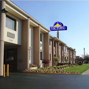 A Victory Hotel - Southfield